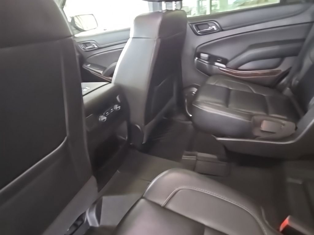 Used 2019 GMC Yukon SLT image 18