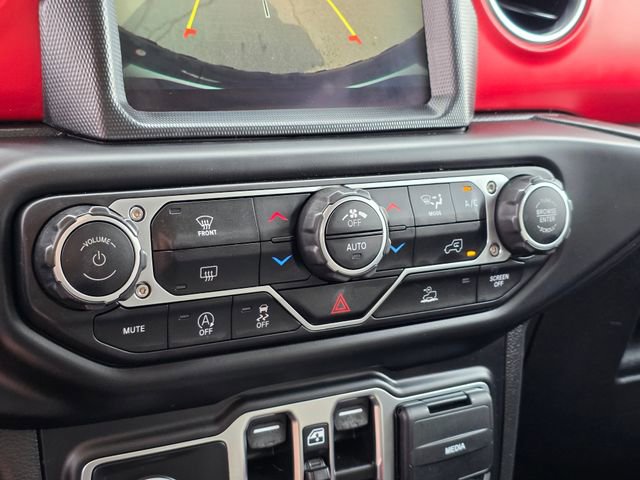 Used 2023 Jeep Wrangler Unlimited Rubicon image 34