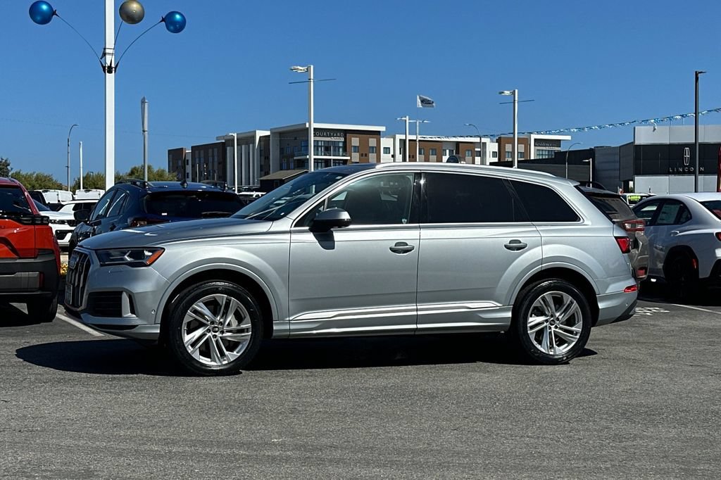Used 2023 Audi Q7 2.0T Premium w/ Convenience Package AWD/4WD image 7