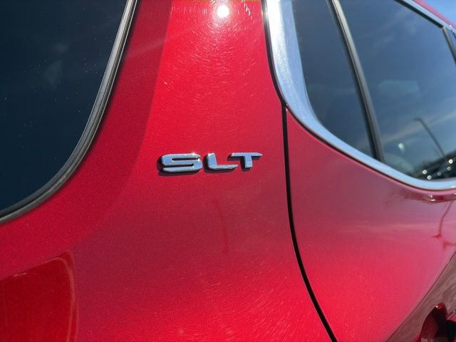 Used 2023 GMC Acadia SLT image 7