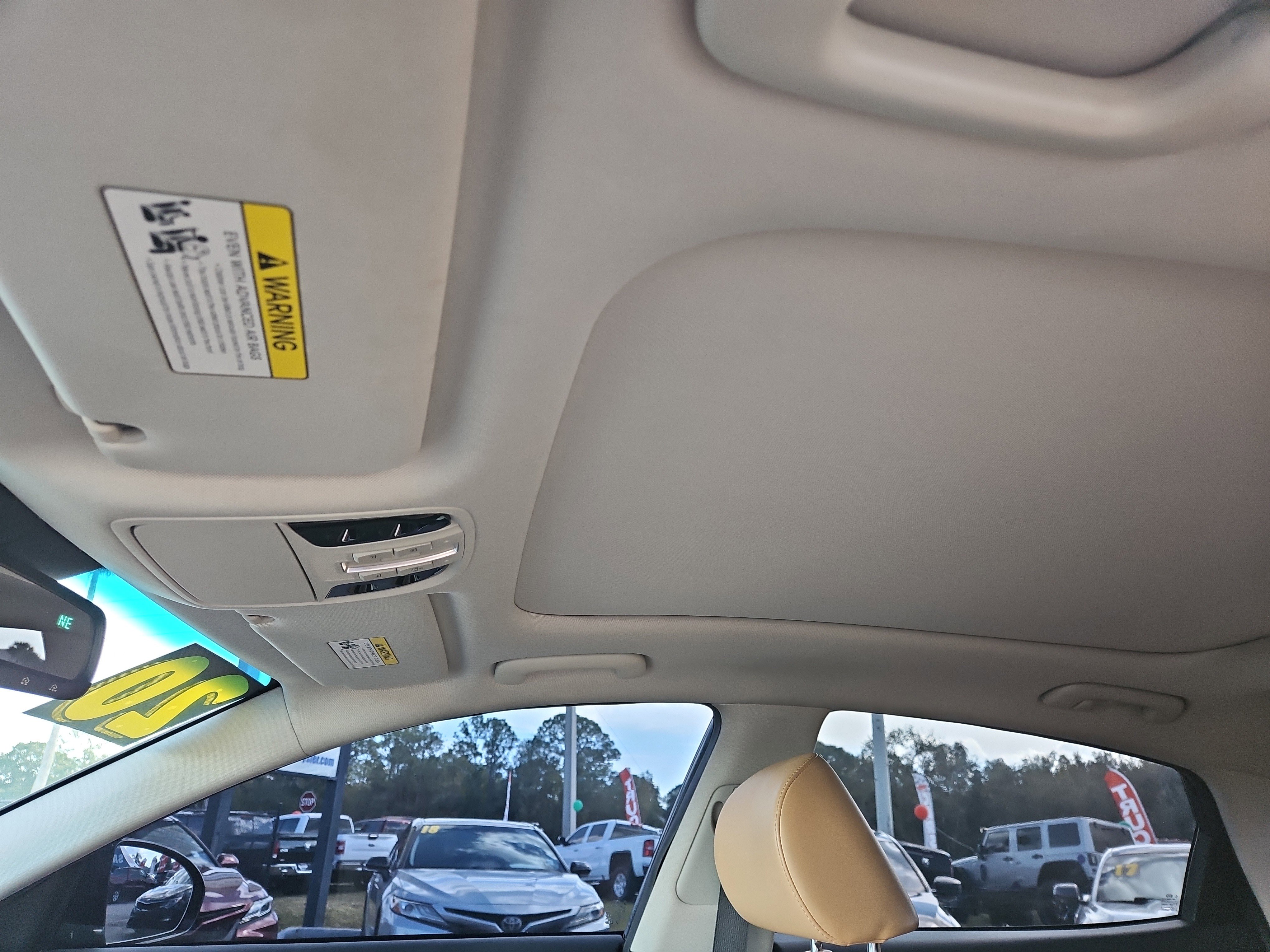 Used 2020 Kia Cadenza Limited image 24