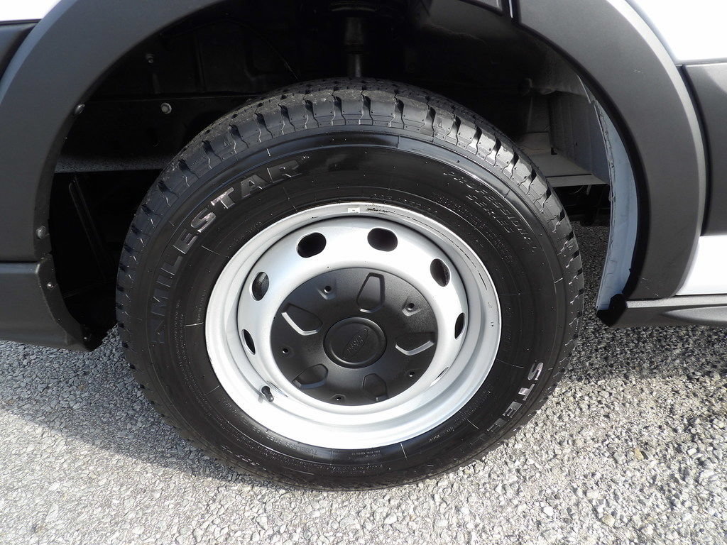 Used 2024 Ford Transit 250 148 Medium Roof w/ Load Area Protection Package RWD image 45