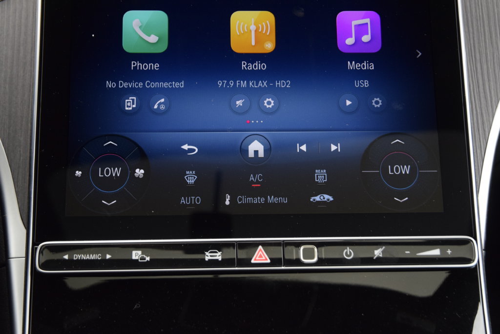 New 2026 Mercedes-Benz C 300 Sedan image 28