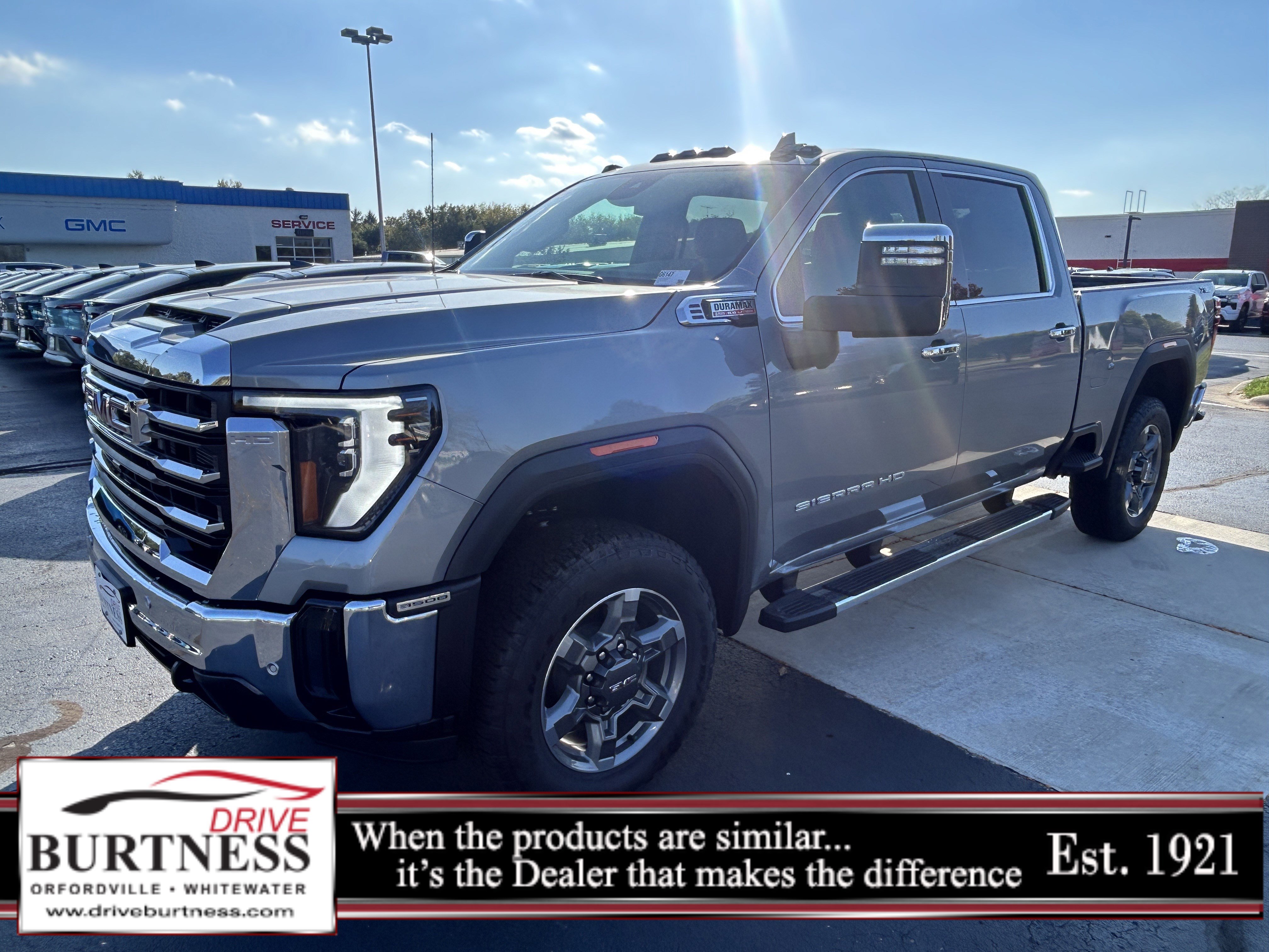 New 2026 GMC Sierra 3500 SLT w/ SLT Premium Package image 9