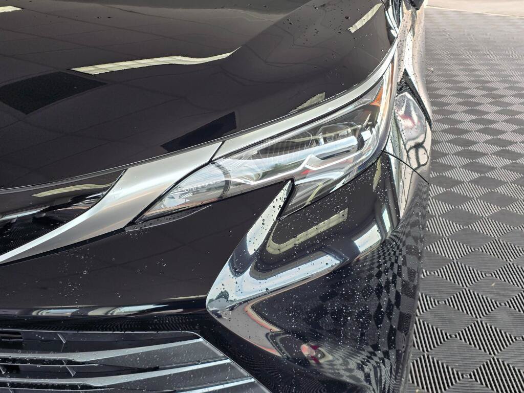 New 2026 Toyota Sienna Platinum AWD/4WD image 9