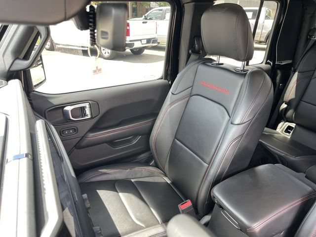 Used 2024 Jeep Gladiator Rubicon AWD/4WD image 24