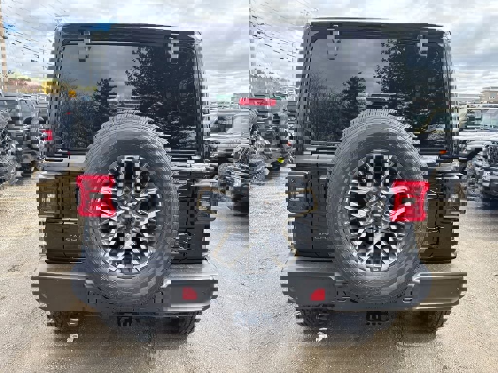 New 2026 Jeep Wrangler Sahara image 4