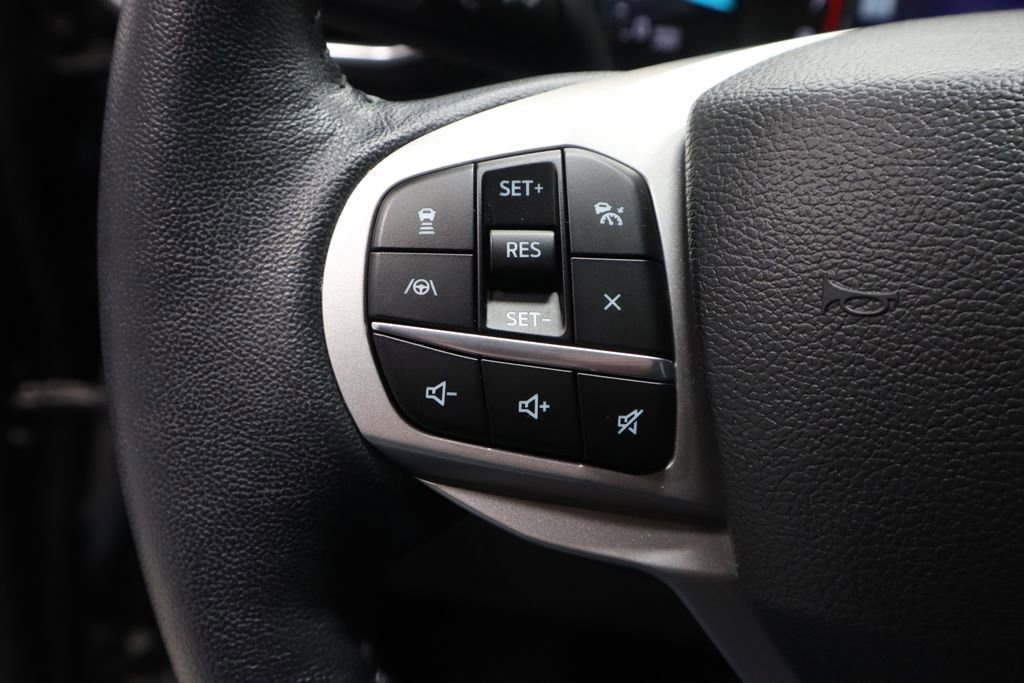 Certified 2022 Ford Explorer XLT w/ Equipment Group 202A image 30