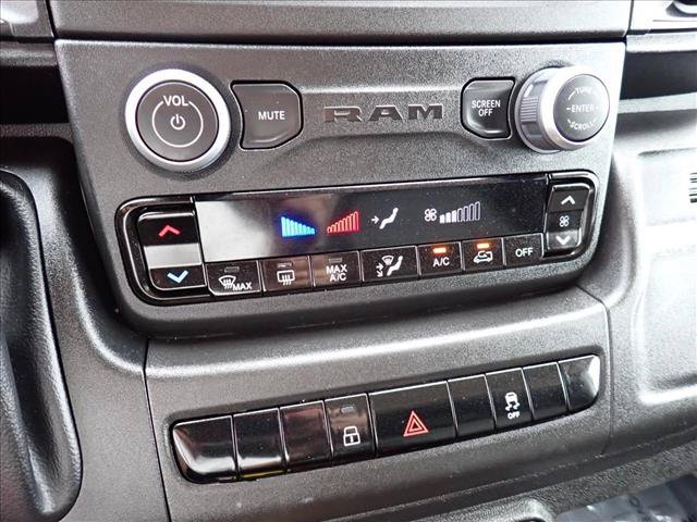 Used 2025 RAM ProMaster 2500 w/ U-Haul Equipment Group FWD image 18