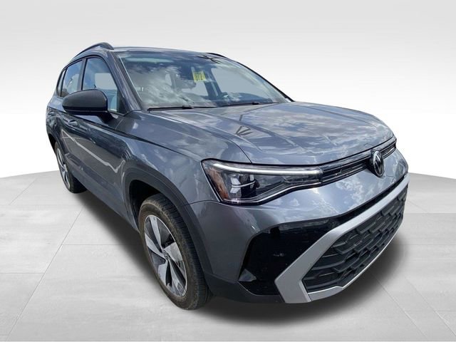 Used 2025 Volkswagen Taos S image 13
