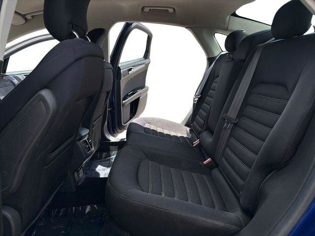 Used 2014 Ford Fusion SE FWD image 12