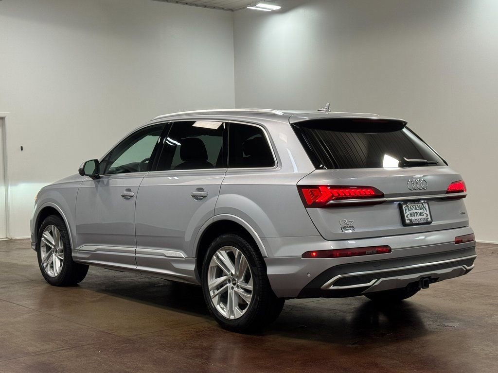 Used 2022 Audi Q7 3.0T Premium Plus w/ Premium Plus Package AWD/4WD image 28