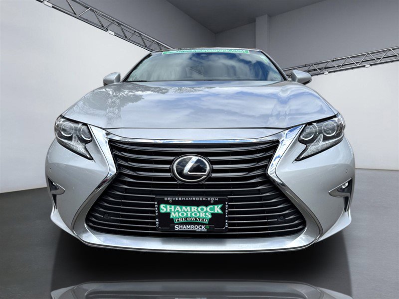 Used 2016 Lexus ES 350 Sedan w/ Luxury Package w/Wood Trim image 9