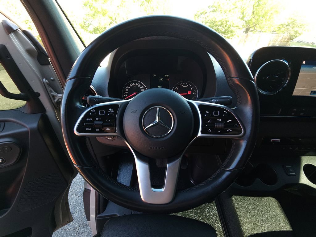 Used 2023 Mercedes-Benz Sprinter 2500 image 11