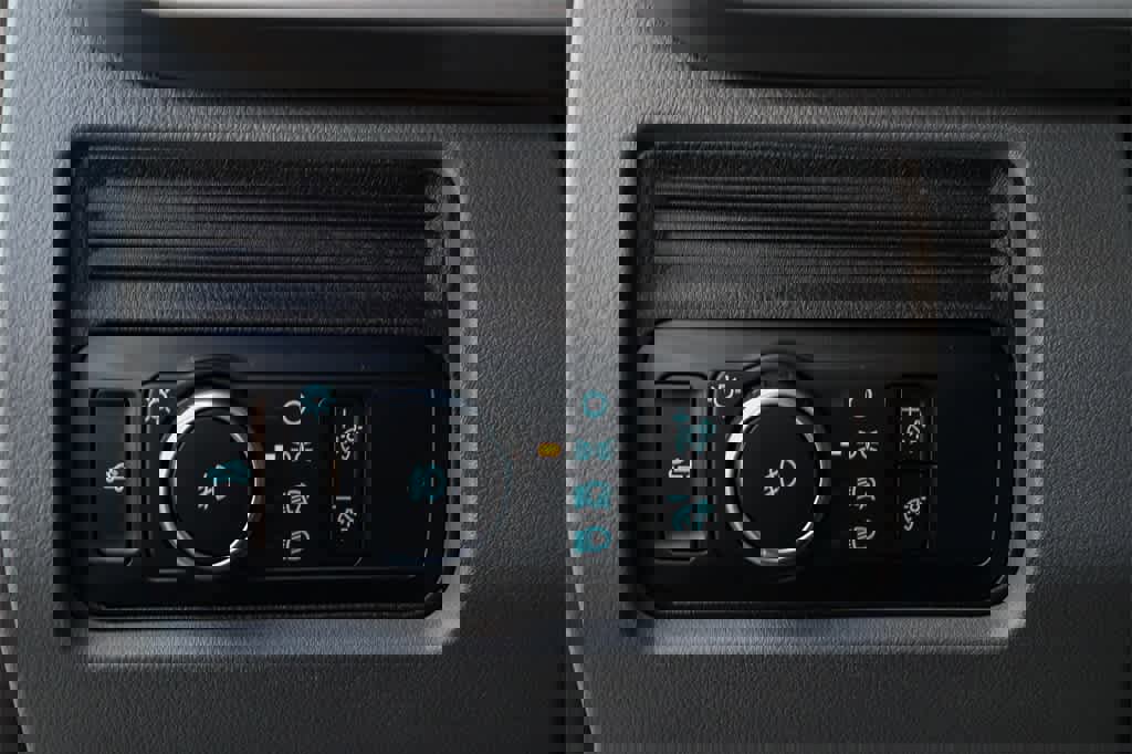 New 2026 Ford F250 XL w/ XL Chrome Package image 22