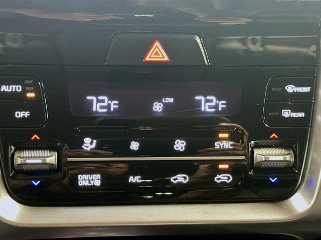 Certified 2022 Kia Sorento S AWD/4WD image 16