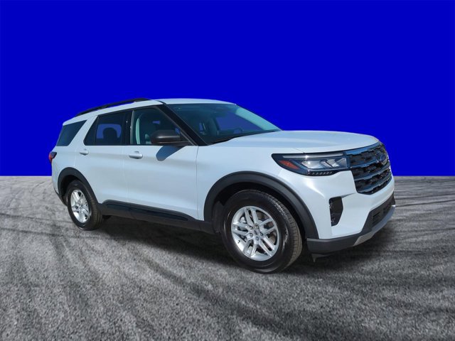 New 2026 Ford Explorer Active w/ Active Comfort Package image 2