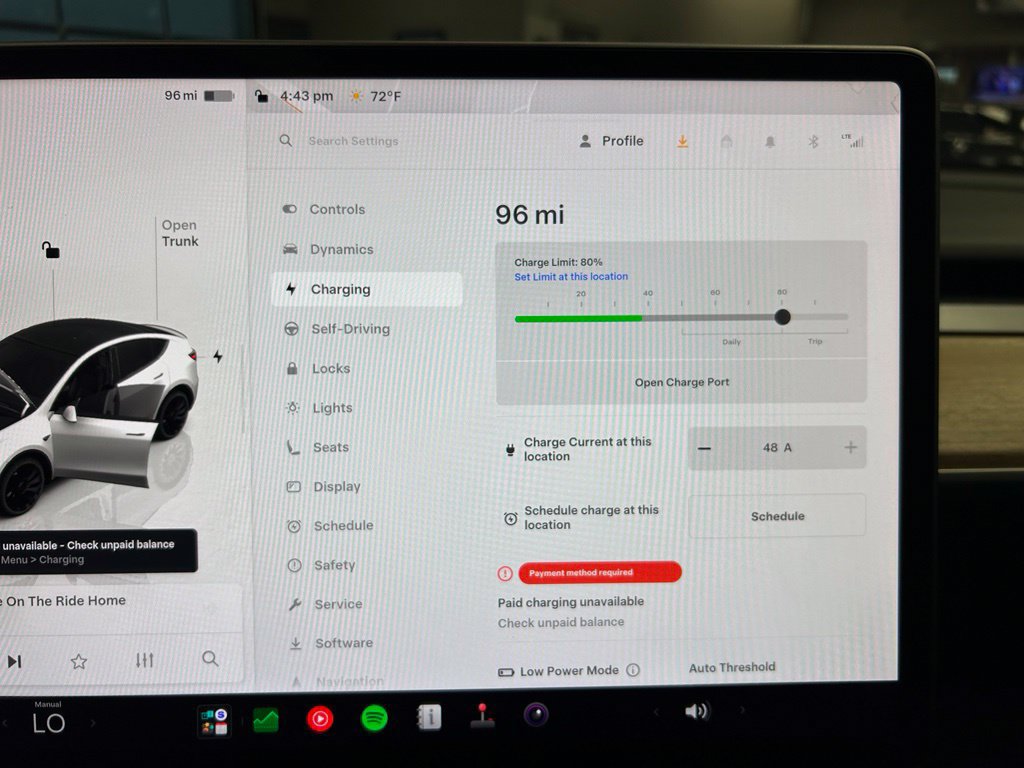 Used 2022 Tesla Model Y Performance AWD/4WD image 16