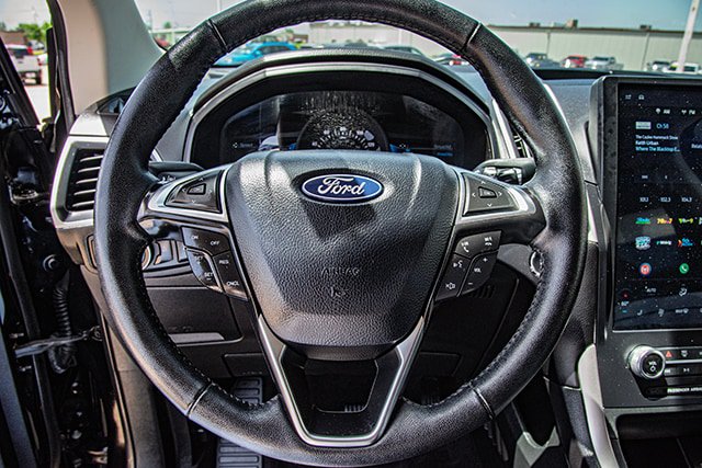 Used 2024 Ford Edge SEL AWD/4WD image 8