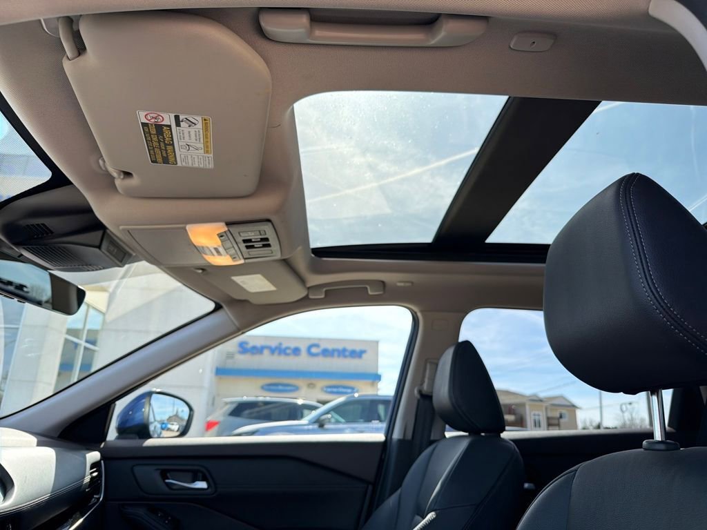 Used 2023 Nissan Rogue SL image 23