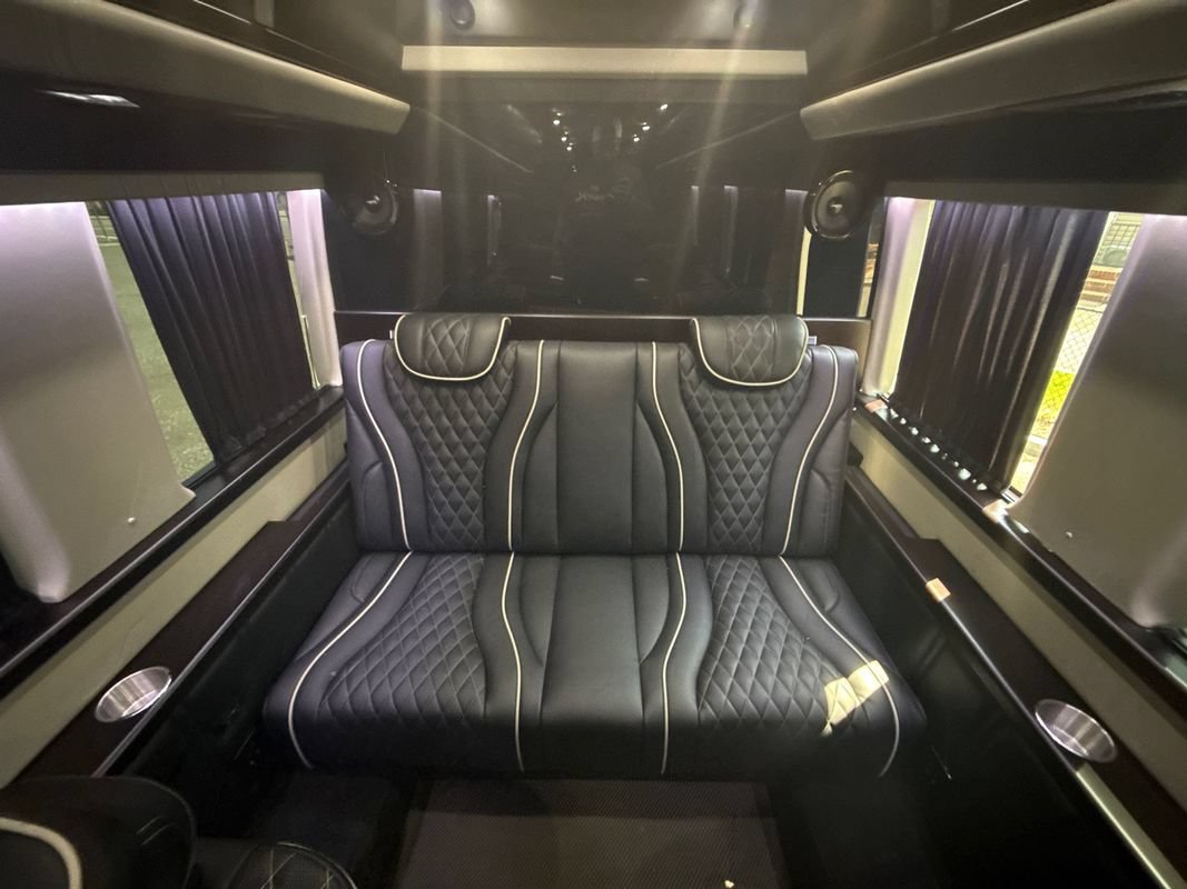 Used 2021 Mercedes-Benz Sprinter 3500 image 26