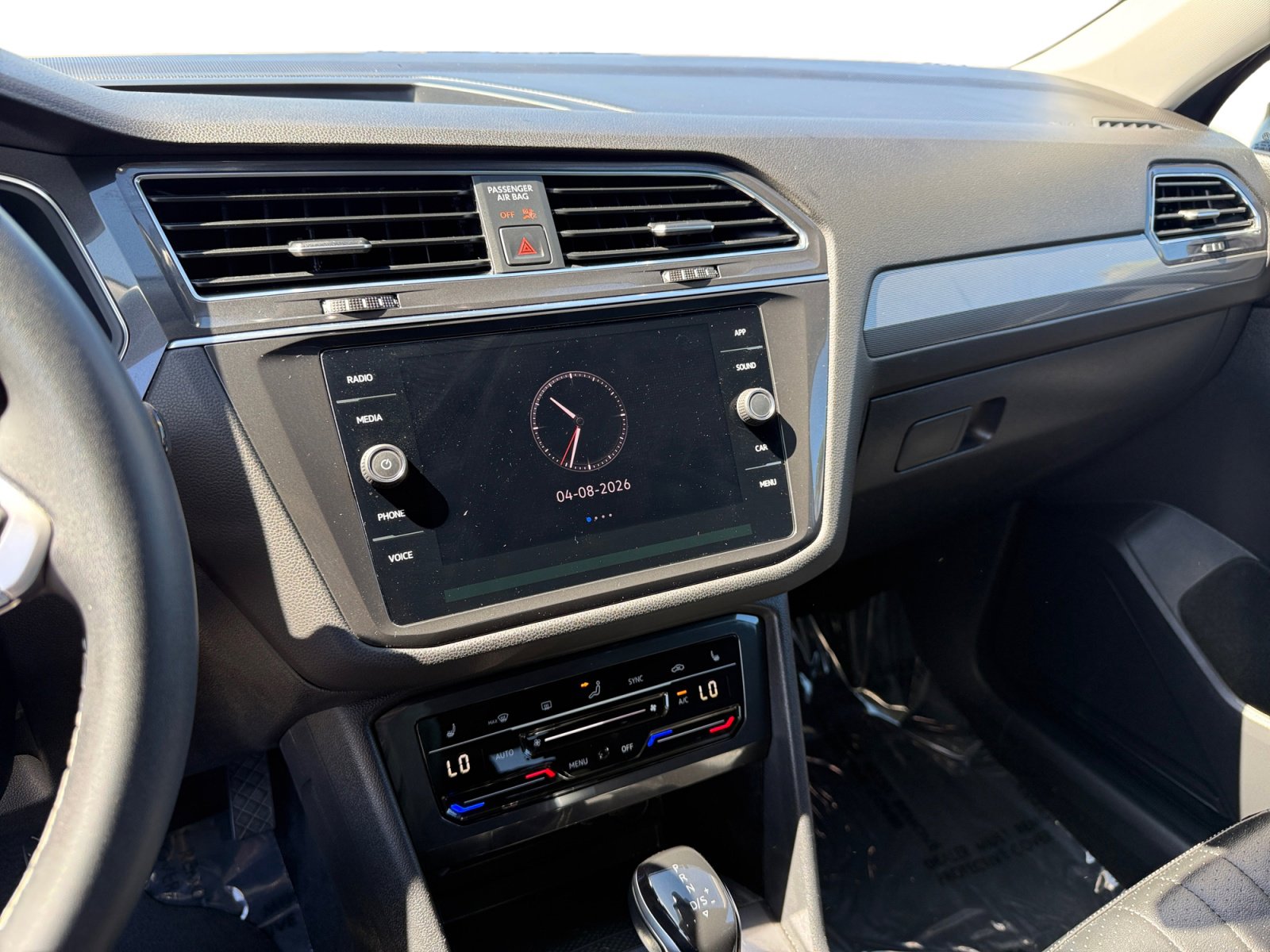 Certified 2022 Volkswagen Tiguan SE image 12