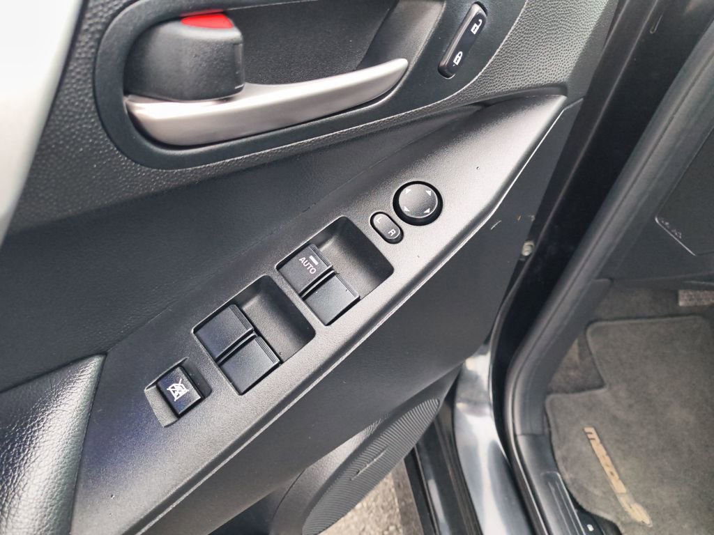 Used 2011 MAZDA MAZDA3 s Grand Touring w/ Tech Pkg image 12