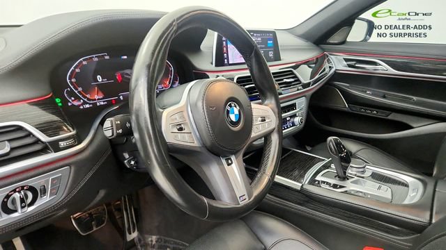 Used 2022 BMW 750i xDrive w/ M Sport Package AWD/4WD image 43
