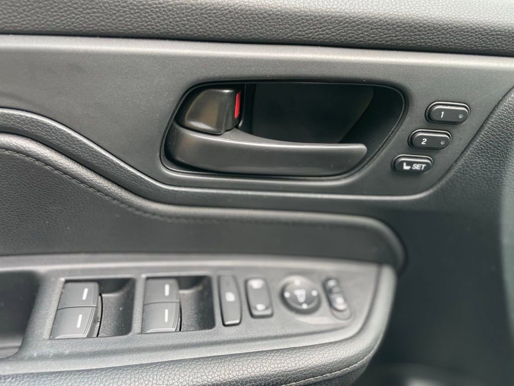 Used 2023 Honda Odyssey Sport image 10