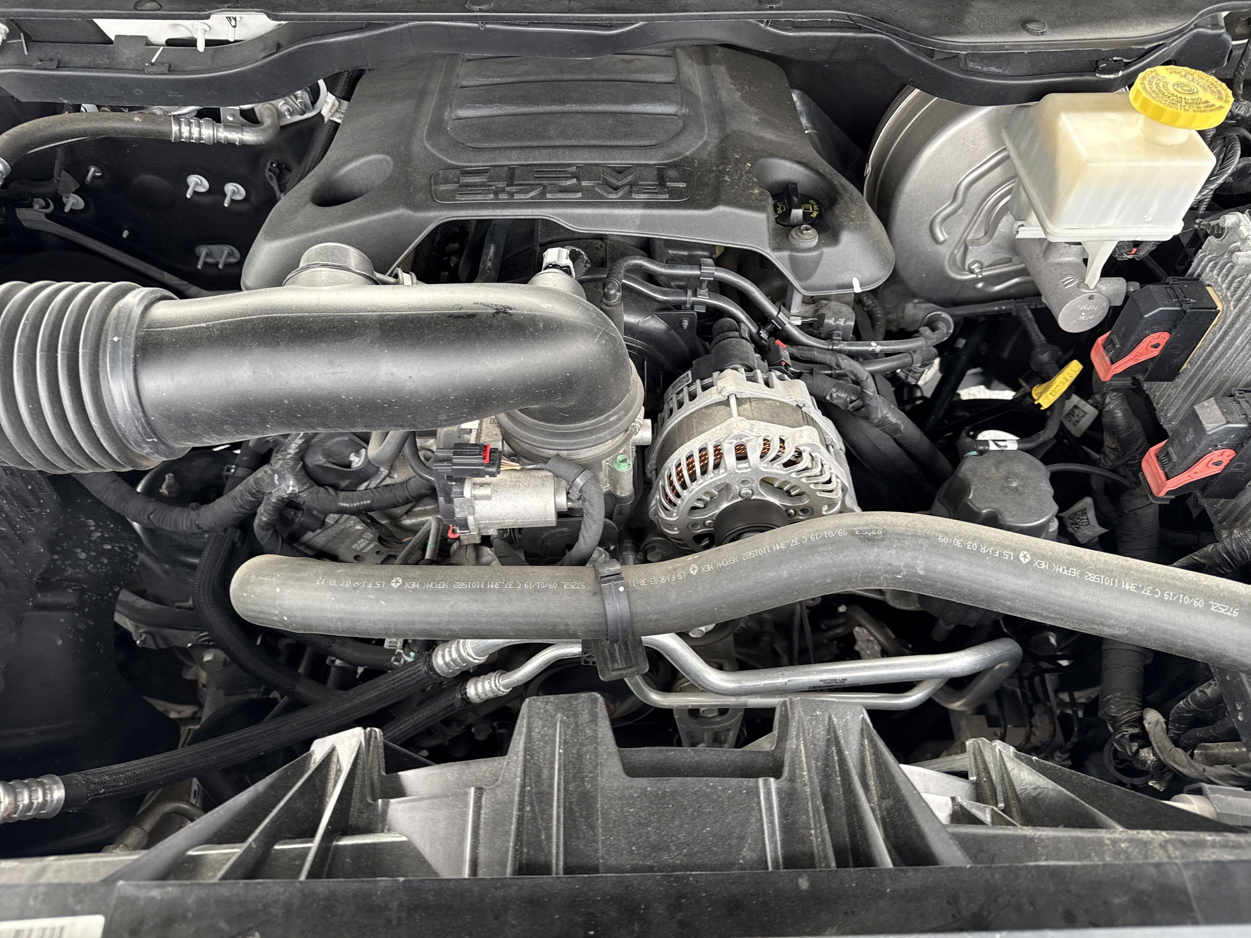 Used 2020 RAM 1500 Laramie w/ Sport Appearance Package image 32