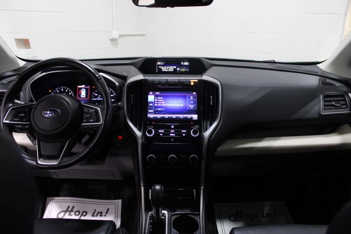 Used 2022 Subaru Ascent Limited w/ Technology Package image 2