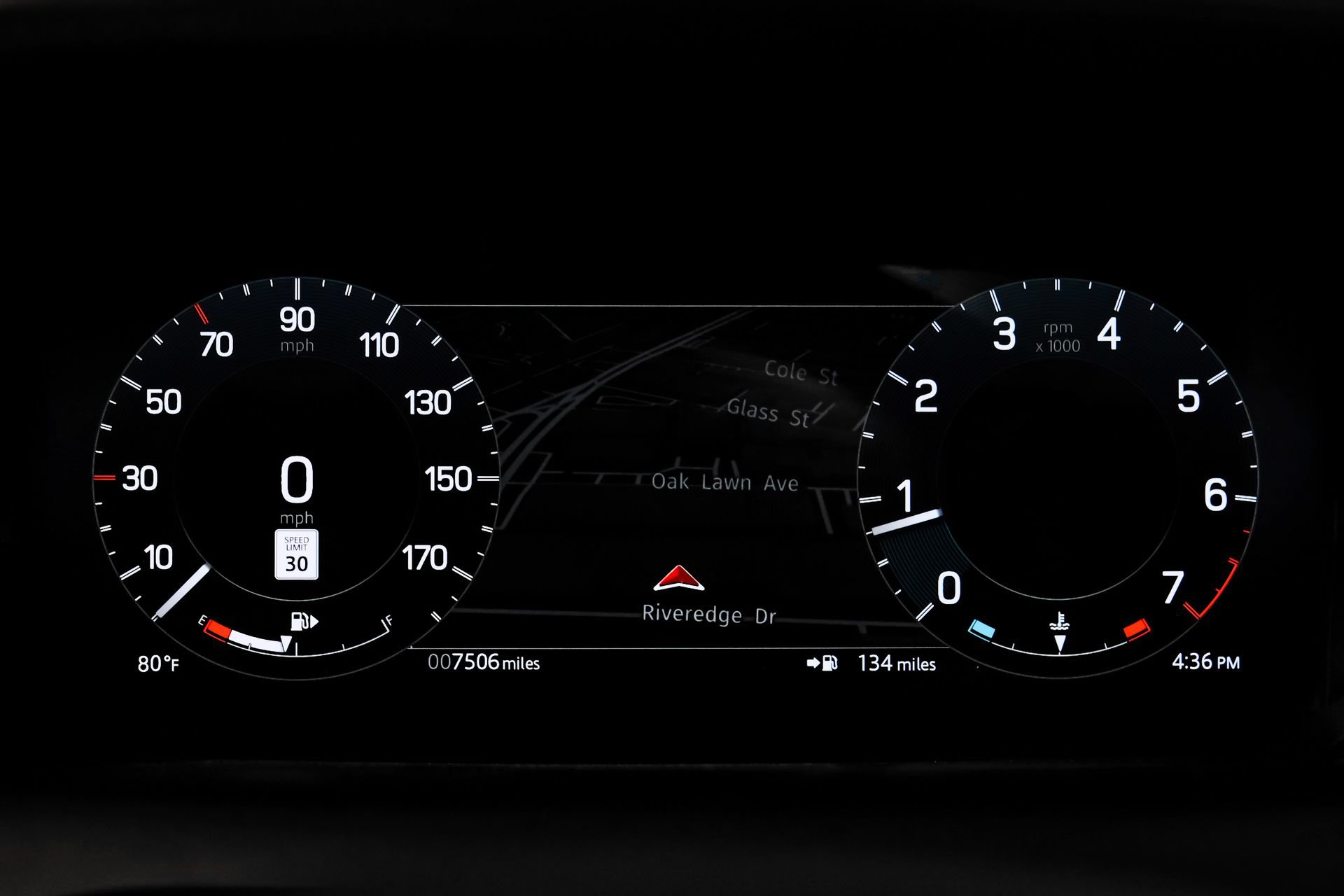 Used 2024 Land Rover Discovery Sport Dynamic SE AWD/4WD image 24