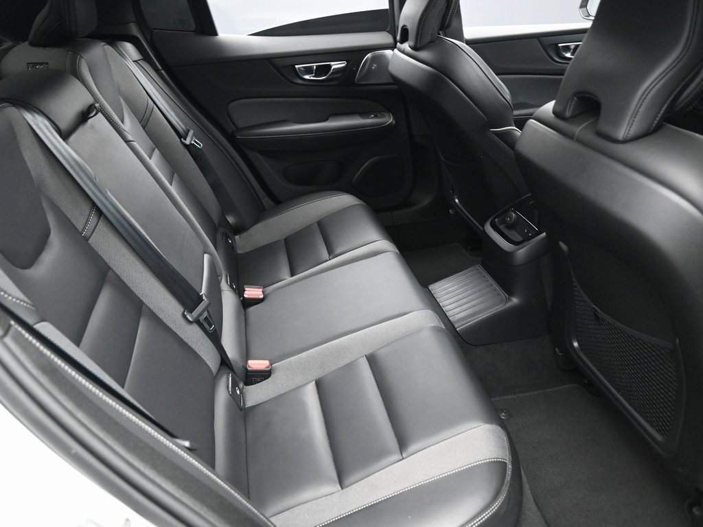 Used 2023 Volvo S60 T8 Ultimate image 29