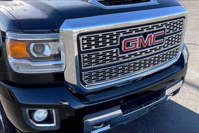Used 2018 GMC Sierra 2500 Denali w/ Duramax Plus Package image 31