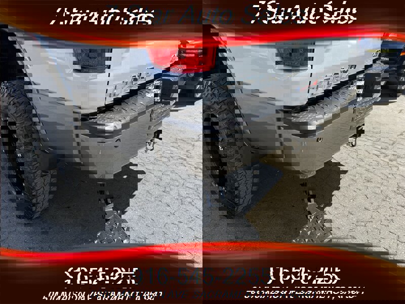 Used 2017 Nissan Titan PRO-4X image 18