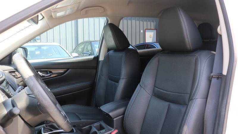 Used 2017 Nissan Rogue SL FWD image 8