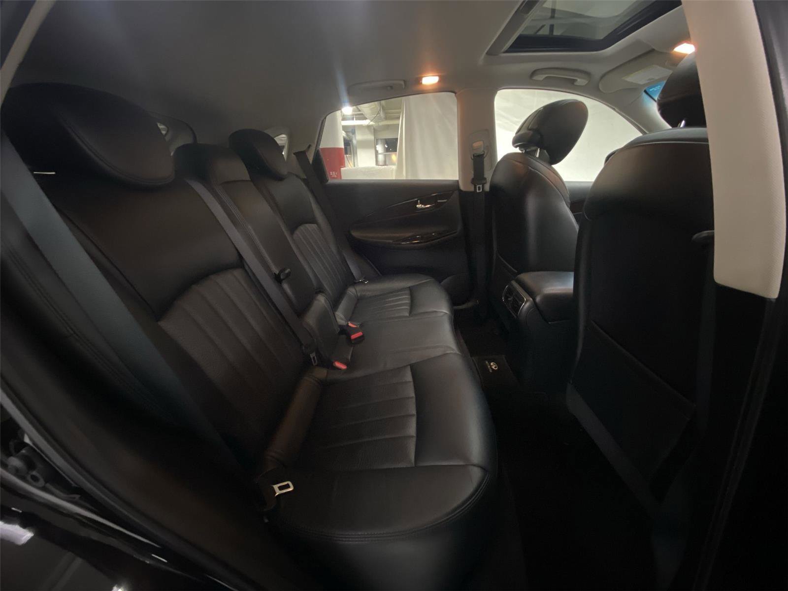 Used 2015 INFINITI QX50 Journey image 29