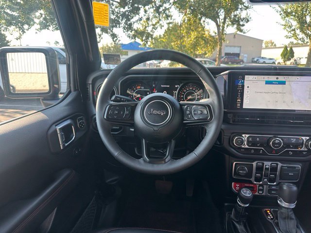 Used 2025 Jeep Wrangler Unlimited Rubicon AWD/4WD image 18