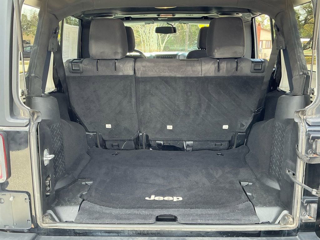 Used 2013 Jeep Wrangler Unlimited Sport image 19