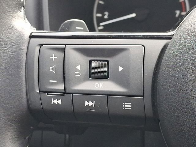 Used 2023 Nissan Rogue SL w/ SL Premium Package image 18