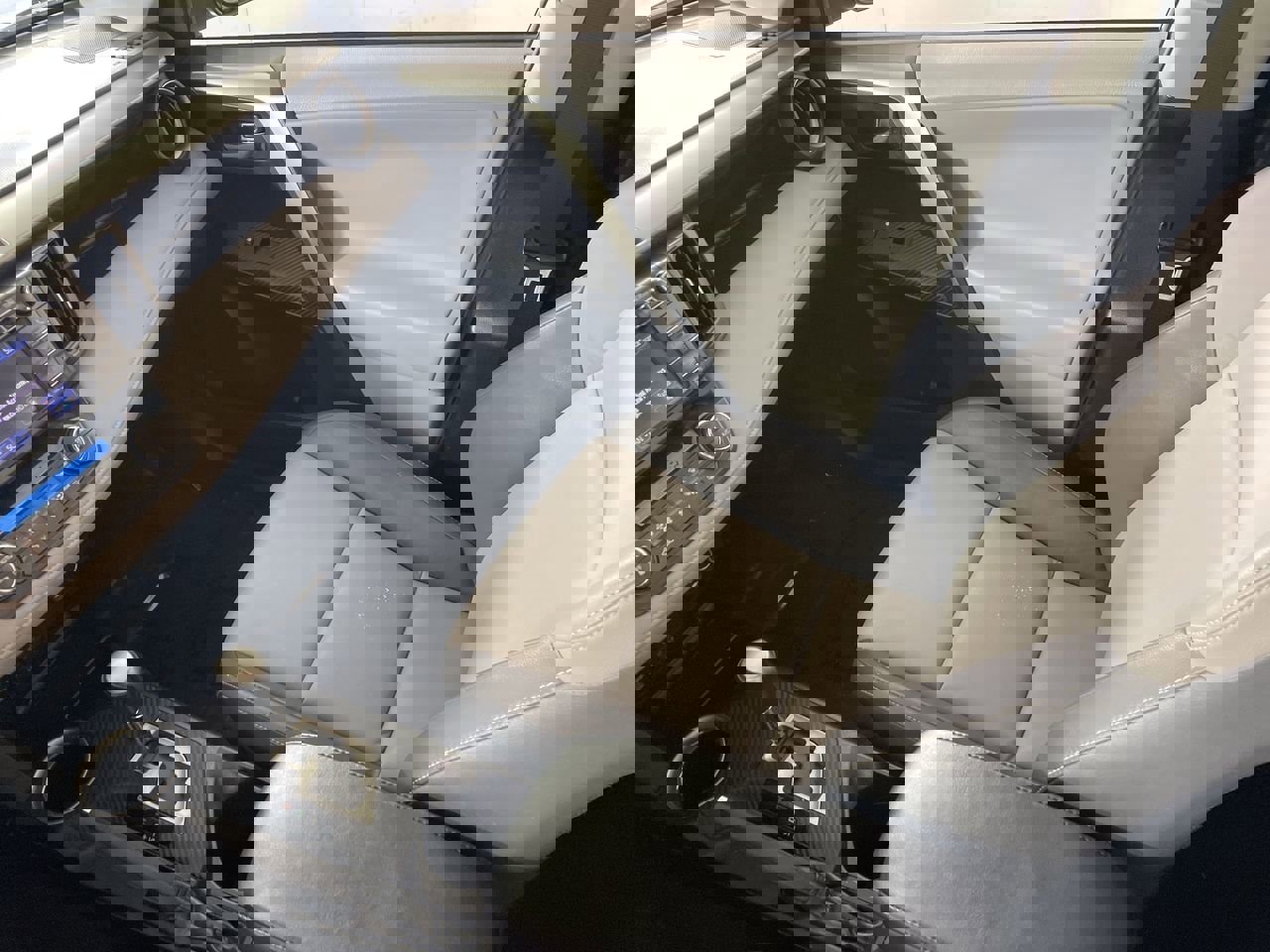 Used 2013 Toyota RAV4 Limited image 22