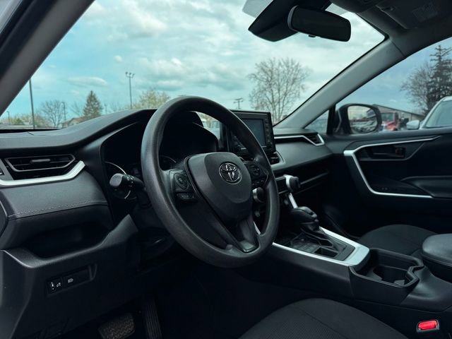 Used 2019 Toyota RAV4 LE AWD/4WD image 9