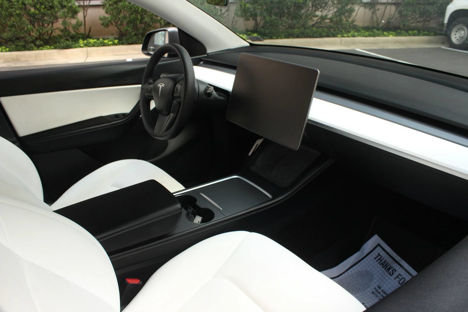 Used 2021 Tesla Model Y Long Range AWD/4WD image 25
