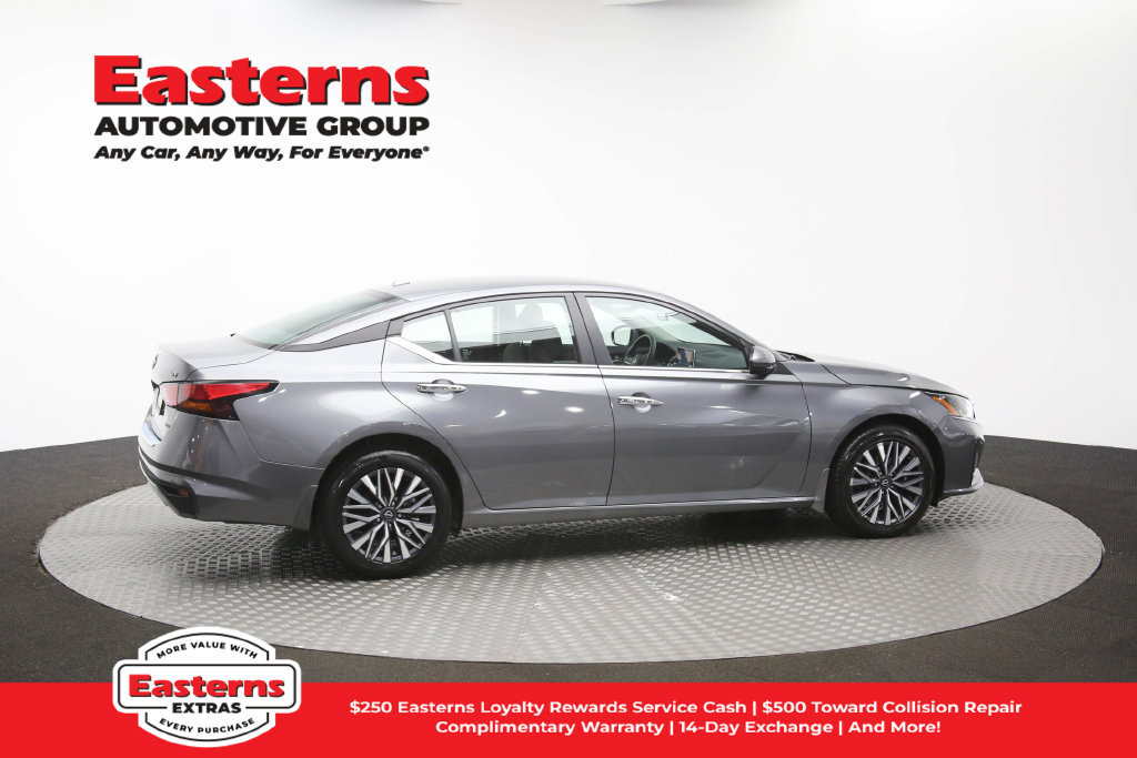 Used 2023 Nissan Altima 2.5 SV AWD/4WD image 44