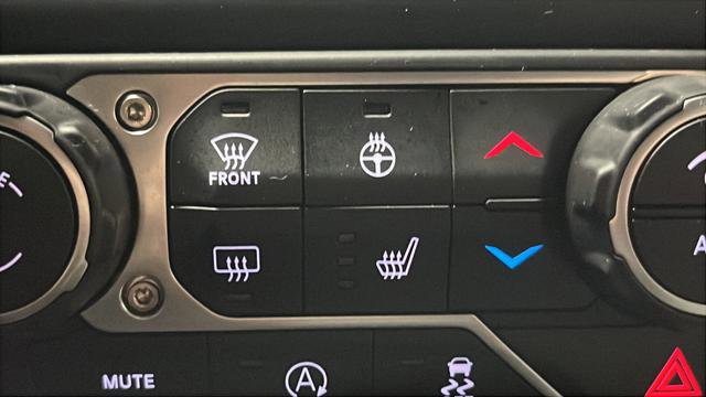 Used 2023 Jeep Gladiator Overland AWD/4WD image 28