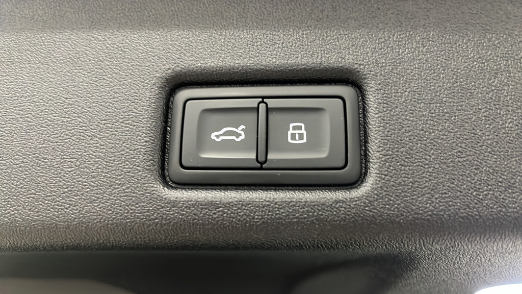 Used 2025 Audi SQ5 Premium Plus AWD/4WD image 26