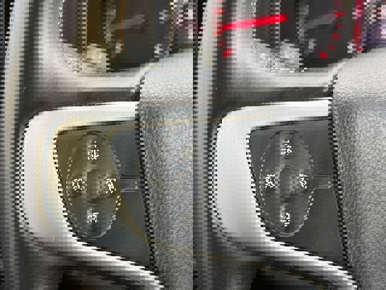 Used 2015 GMC Sierra 1500 SLE w/ SLE Value Package AWD/4WD image 13