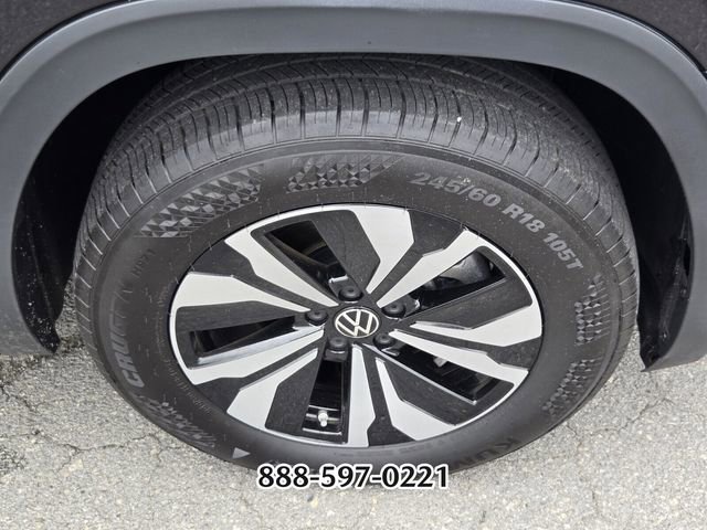 Certified 2025 Volkswagen Atlas Cross Sport SE AWD/4WD image 21
