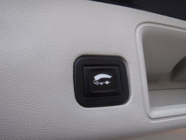 Used 2018 GMC Terrain Denali w/ Comfort Package AWD/4WD image 46