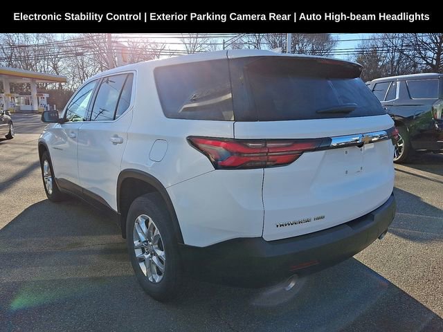 Used 2022 Chevrolet Traverse LS image 7
